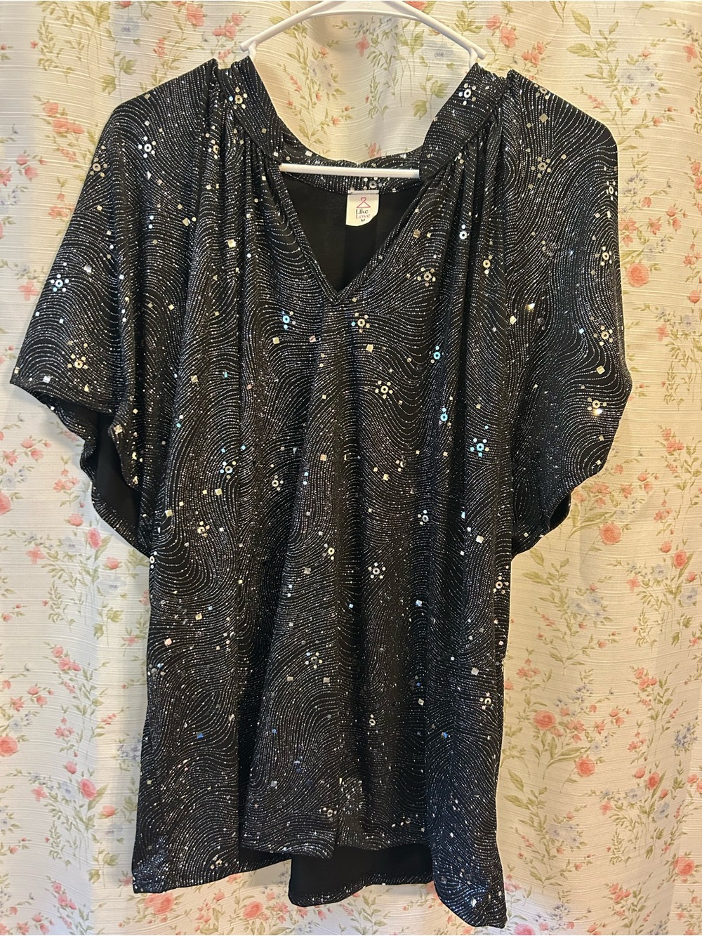 Stylish Black Sequin V-Neck Women's Top NWOT